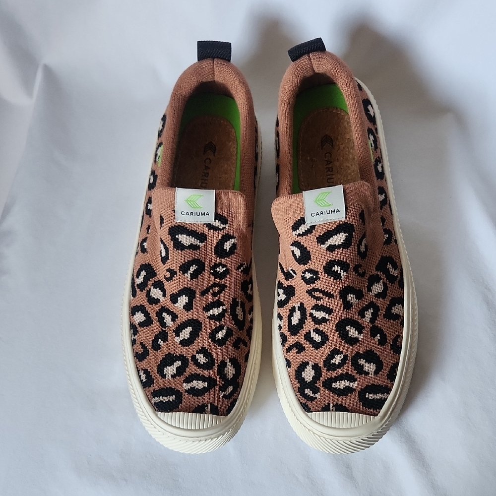 Cariuma IBI Slip On Leopard Print Knit Sneaker